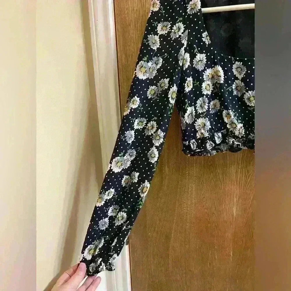 Zara Floral Daisy Print Top Womens Size X-Small Cropped Long sleeve Scoop Neck - Picture 3 of 8